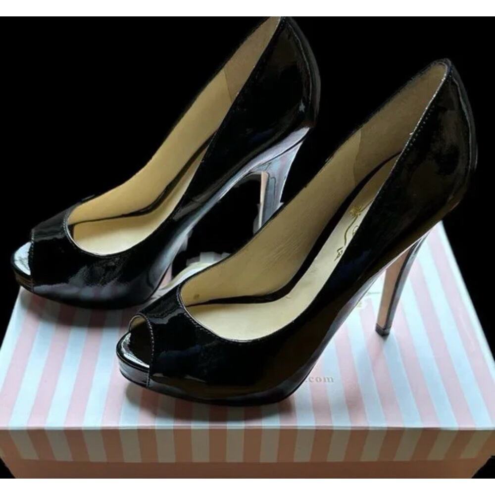 Foot candy Heels Black Patent Leather 4.5 Inch Heel Size 8.5 Retails $260